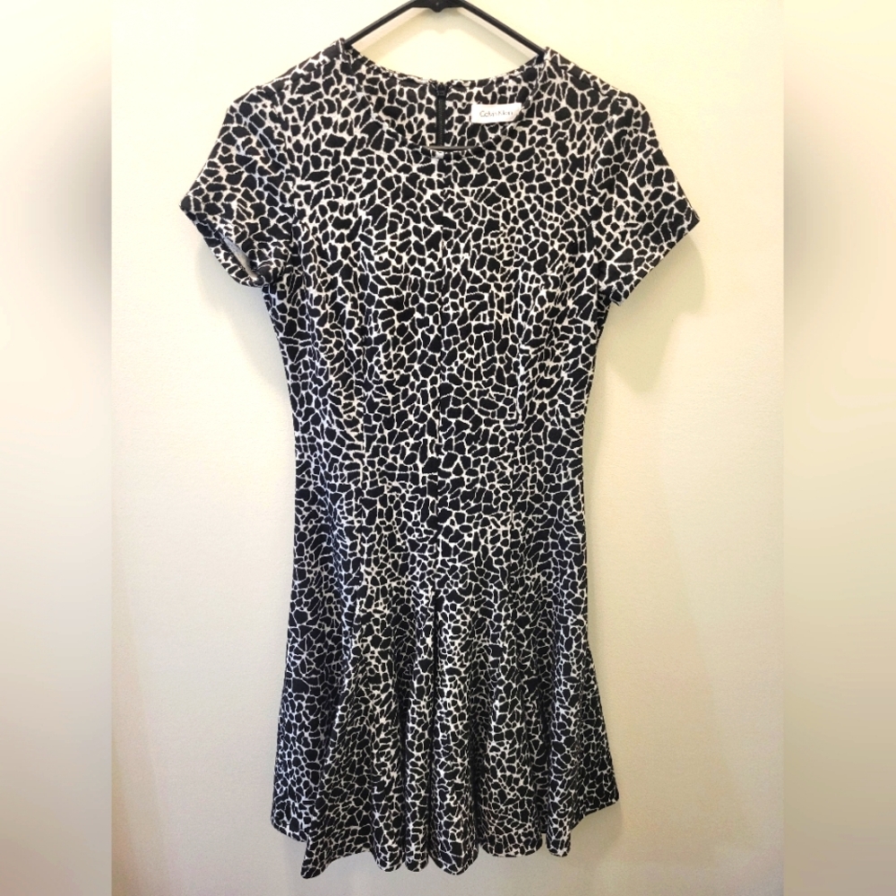 Calvin Klein Women's Black White Cap-Sleeve Animal Print Fit Flare Dress Size 2
